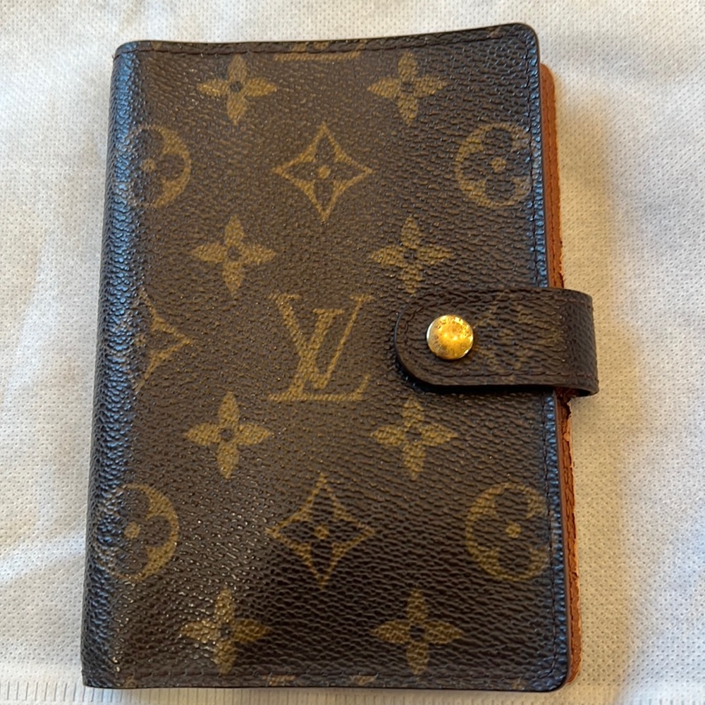 AUTHENTIC Louis Vuitton Agenda